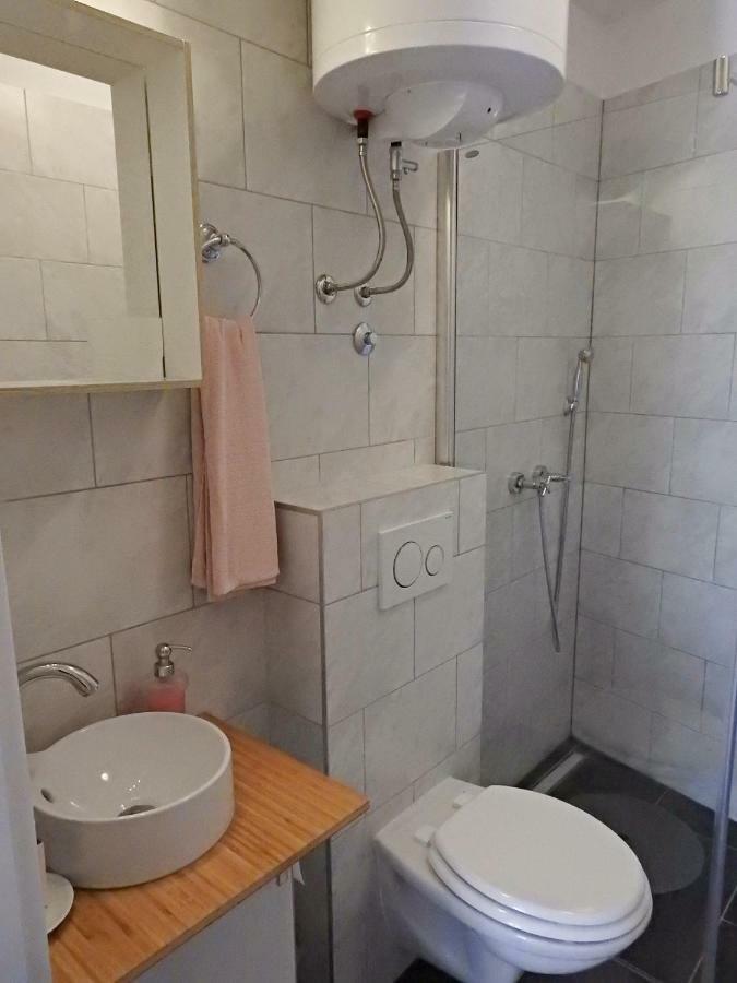 Apartment Antonela Слатине Экстерьер фото
